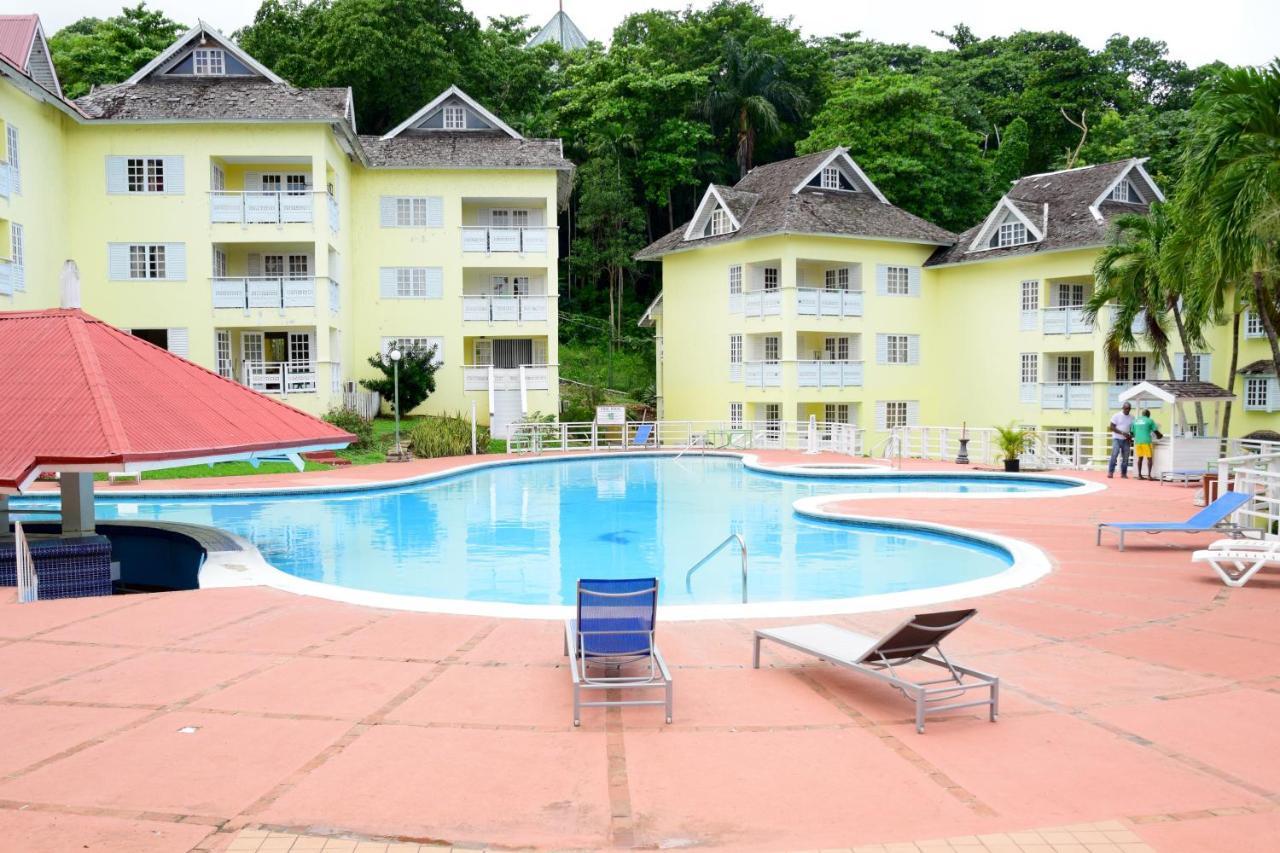 River Side Apt 9 @ Mystic Ridge. 오쵸 리오스 외부 사진