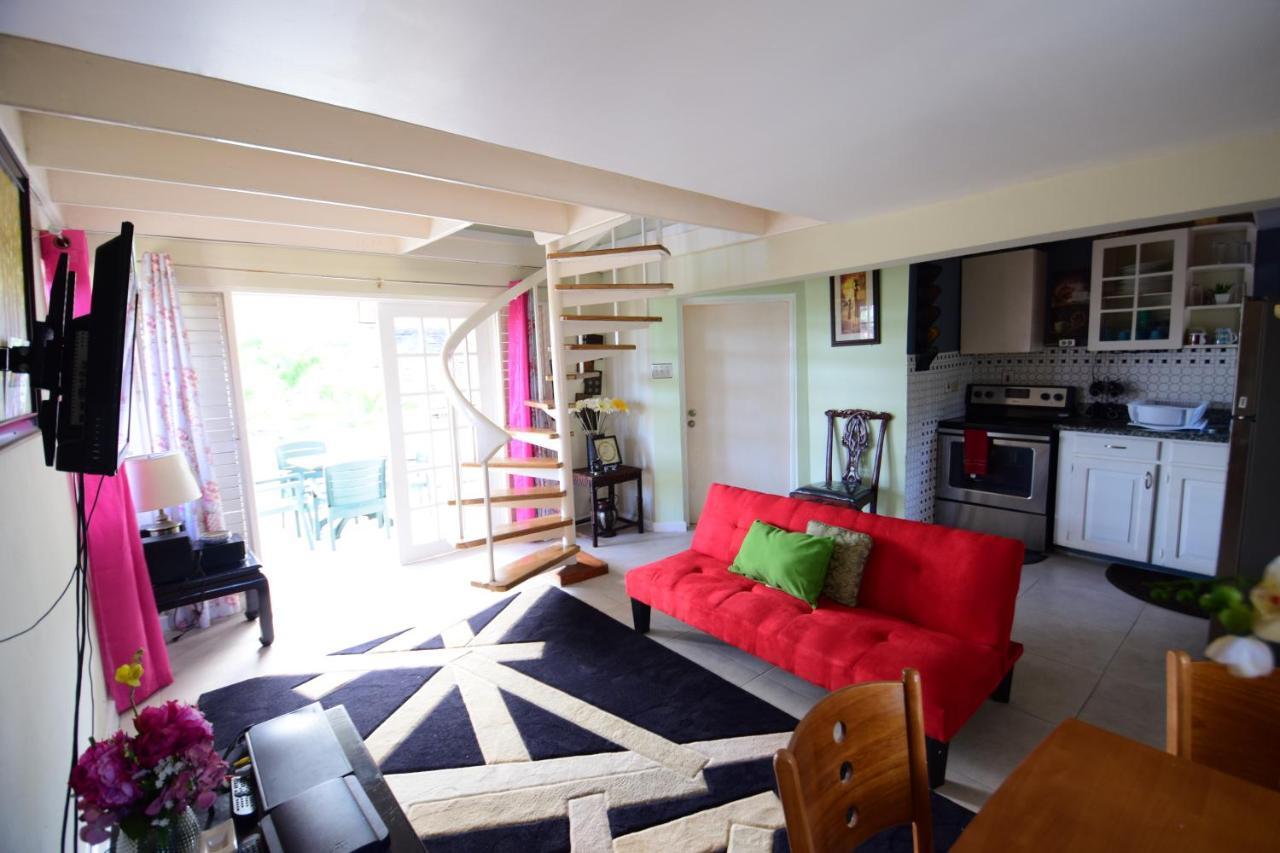 River Side Apt 9 @ Mystic Ridge. 오쵸 리오스 외부 사진